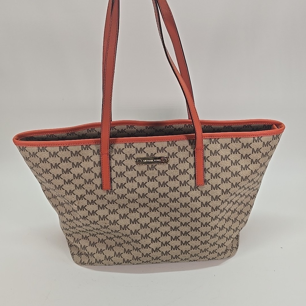 Michael Kors Logo Signature  Large Top Zip shoulder Bag Natural/Orange